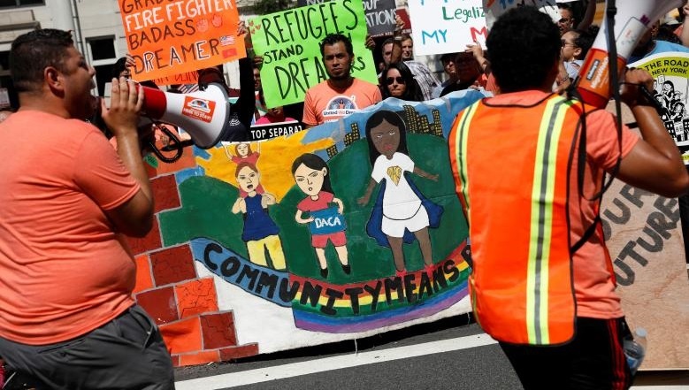 تصاویر | واکنش آمریکایی‌ها به توقف طرحی که منجر به اخراج مهاجران می‌شود